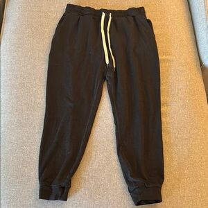 Vuori soft jogger pants size M